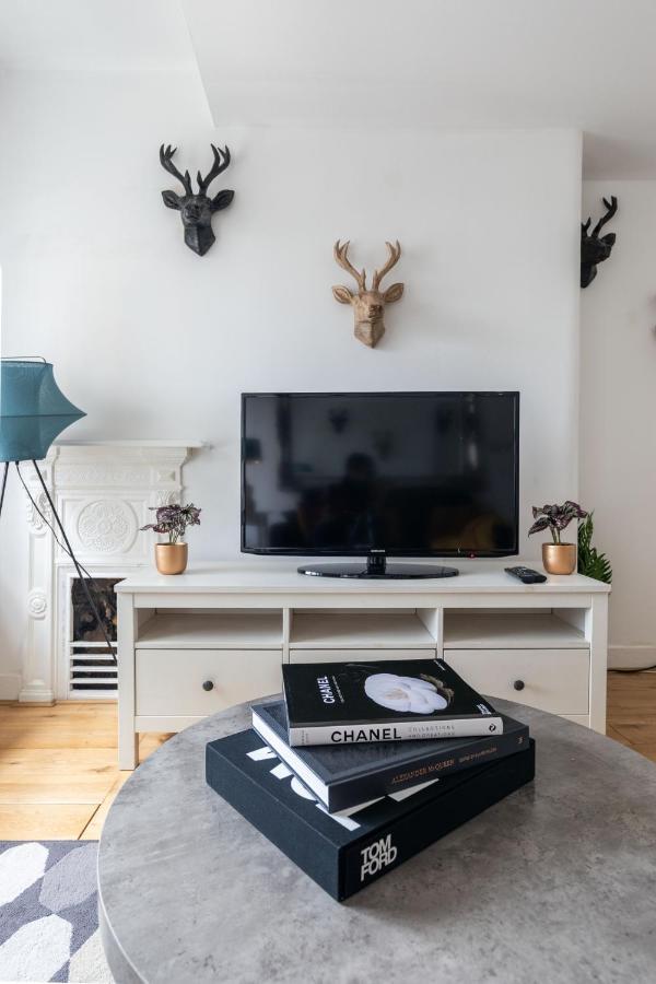 Spacious 1 Bed Oxford Street Apartment - Sleeps 4 London Exterior foto